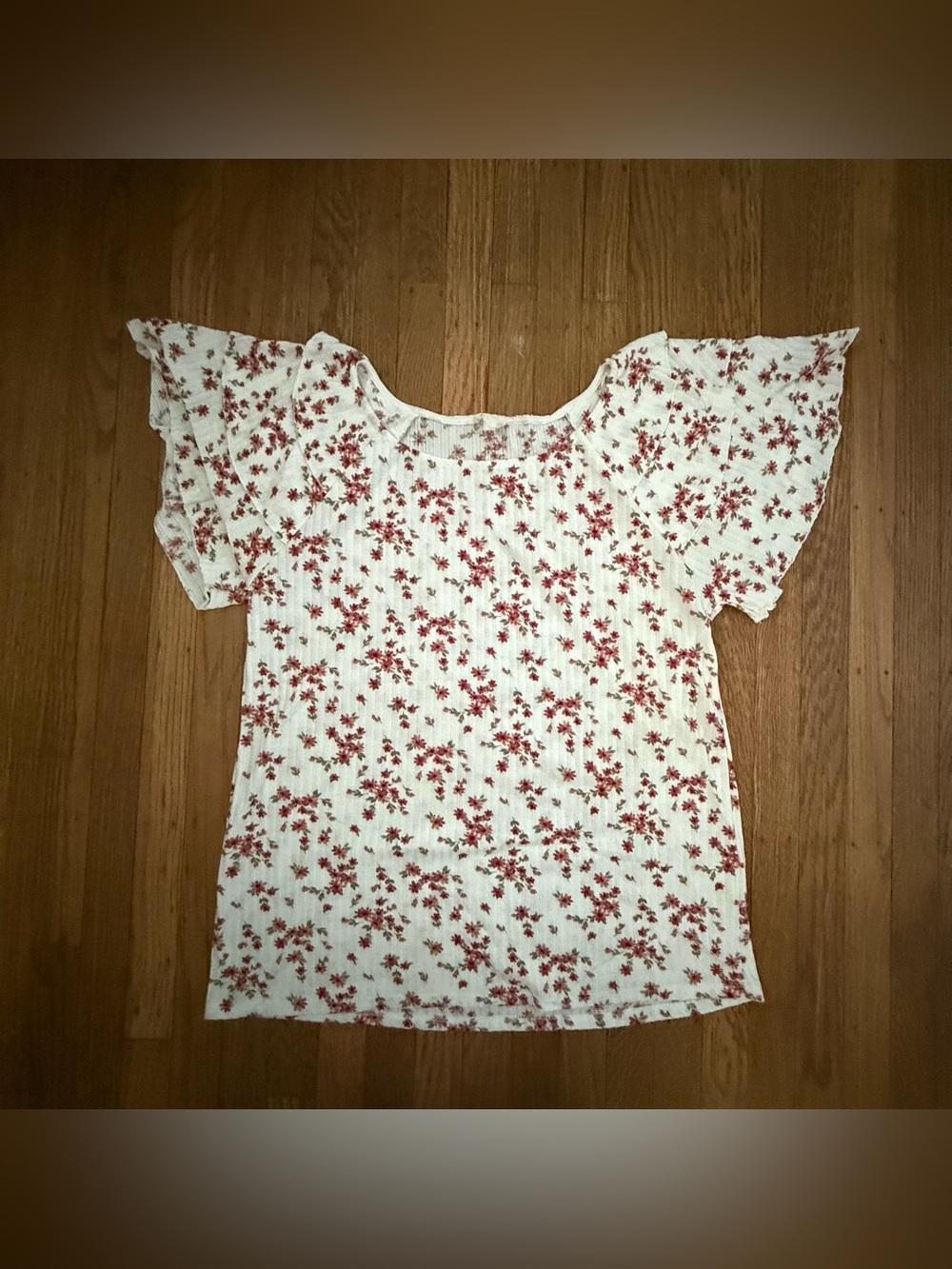 BiBi Cream Layered Short Sleeve Top with Red Floral Print size XL